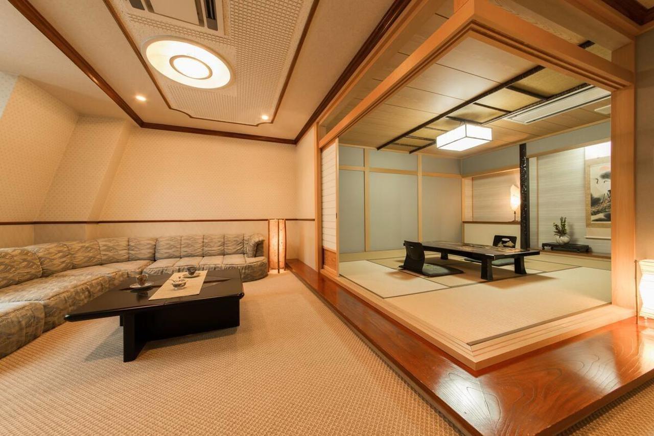 Okuhida Yakushi No Yu Honjin Hotel ทาคายาม่า ภายนอก รูปภาพ