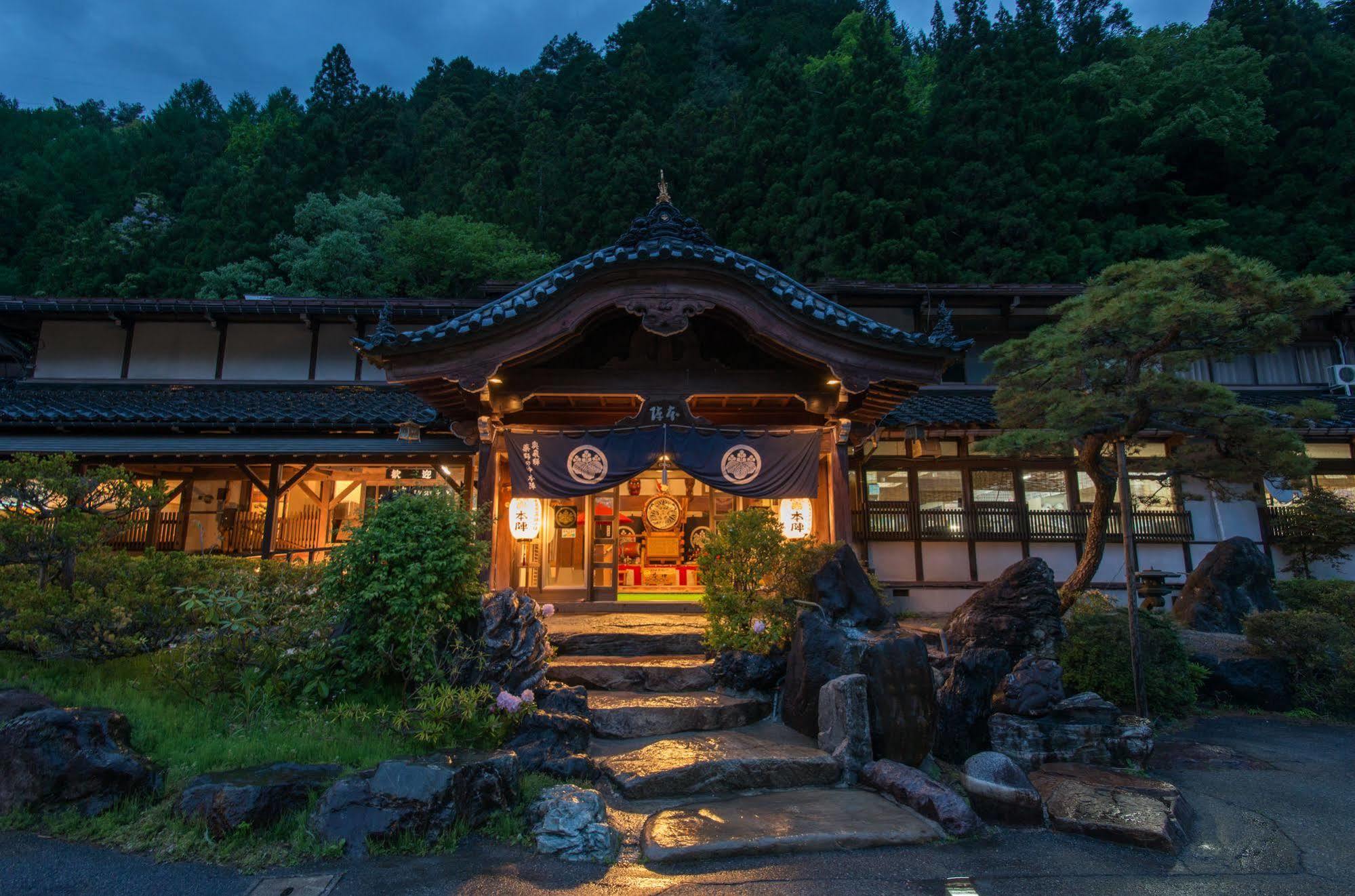 Okuhida Yakushi No Yu Honjin Hotel ทาคายาม่า ภายนอก รูปภาพ
